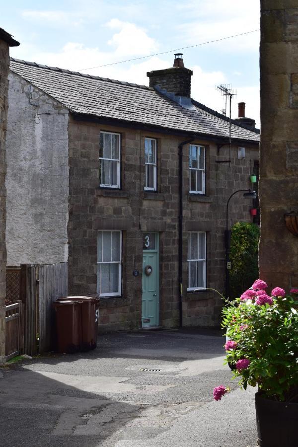 The Buxton Retreat A Luxurious 3-Storey Townhouse With Four Poster Bed And Double Jacuzzi Bath" Экстерьер фото
