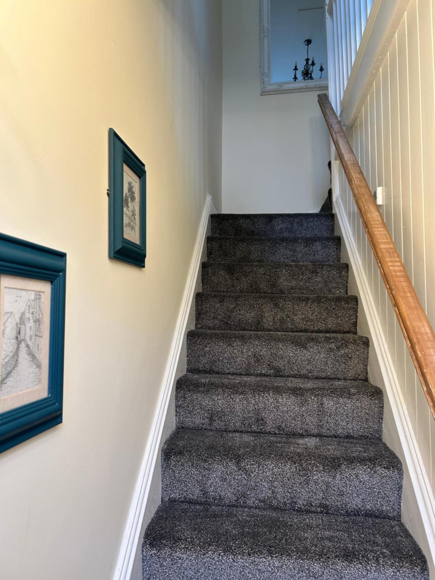The Buxton Retreat A Luxurious 3-Storey Townhouse With Four Poster Bed And Double Jacuzzi Bath" Экстерьер фото